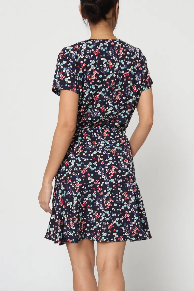 Revdelle – Gerades Kleid, Gürtel in der Taille, Rundhalsausschnitt