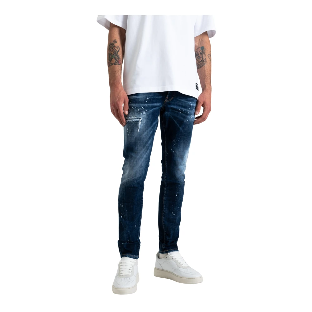 Stylische Jeans mit Lederdetails