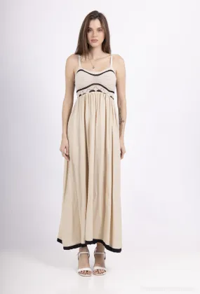 Zweifarbiges, maxilanges Kleid mit Häkeldetail